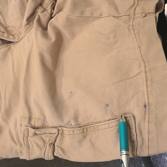Old Navy 30" cargo shorts - Picture 6 of 8